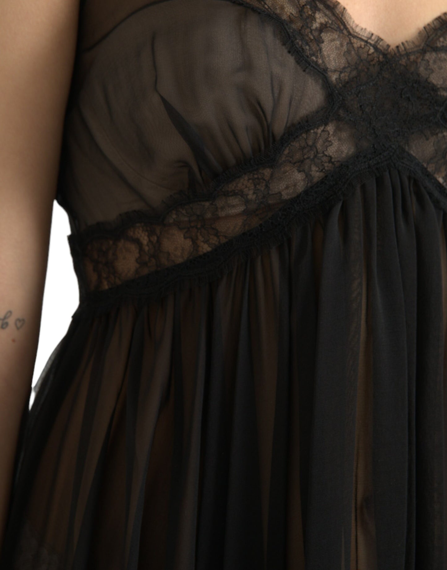 Rochie mini Dolce & Gabbana neagră din șifon plisat din mătase