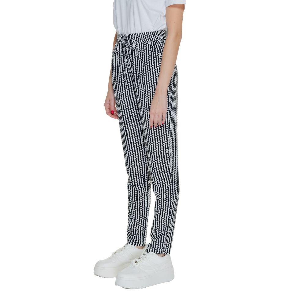 Pantaloni negri din viscoză Only
