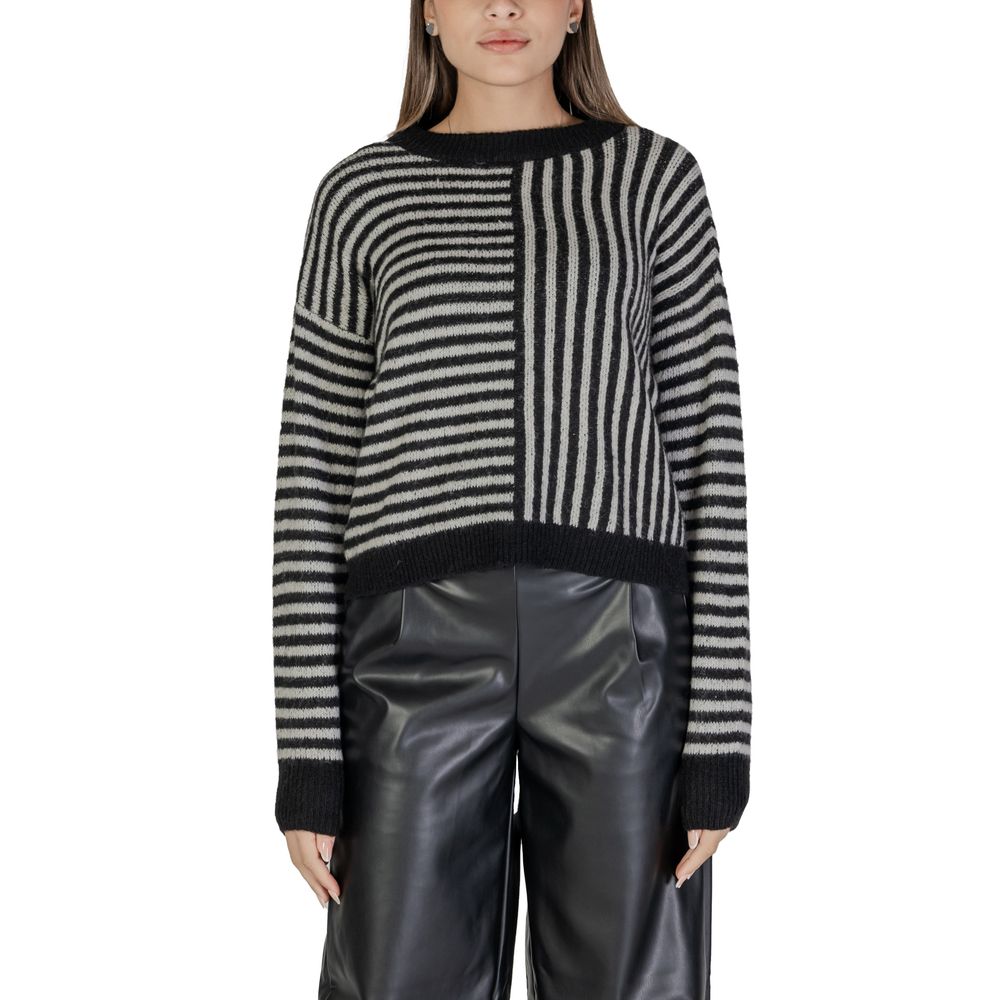 Pulover Vero Moda alb-negru din poliester reciclat