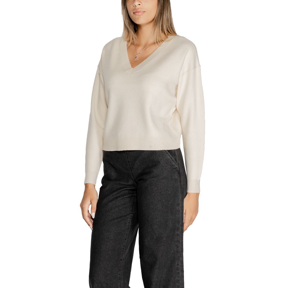 Pulover Vero Moda alb din viscoză