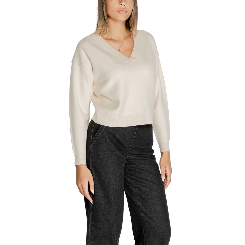 Pulover Vero Moda alb din viscoză