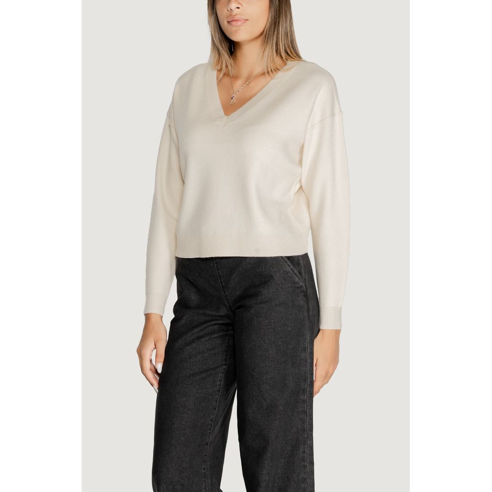 Pulover Vero Moda alb din viscoză