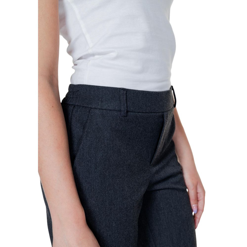 Pantaloni Vero Moda gri din poliester