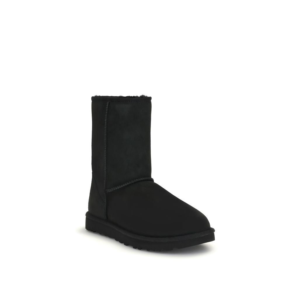 Cizme UGG Classic Short II