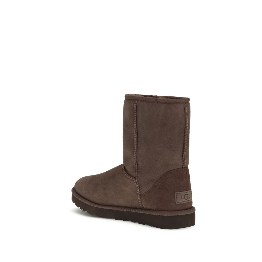 Cizme UGG Classic Short II