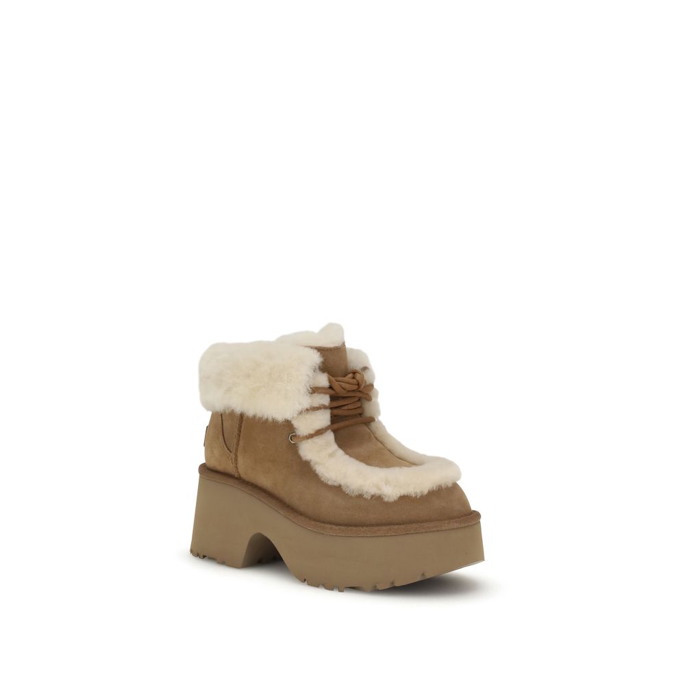 Ghete UGG Classic Esmee
