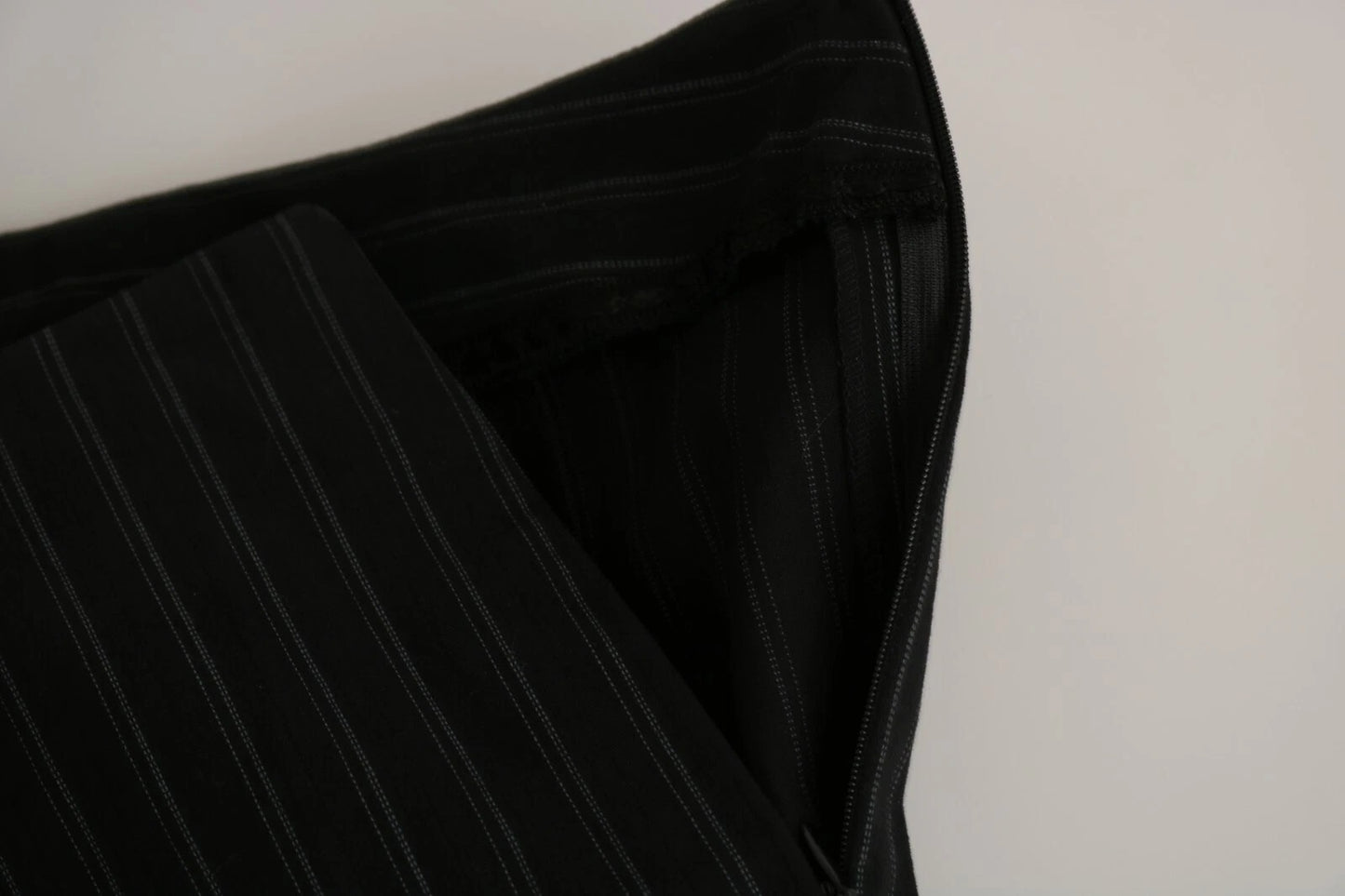 BENCIVENGA Black High Waist Straight Dress Trouser Pants